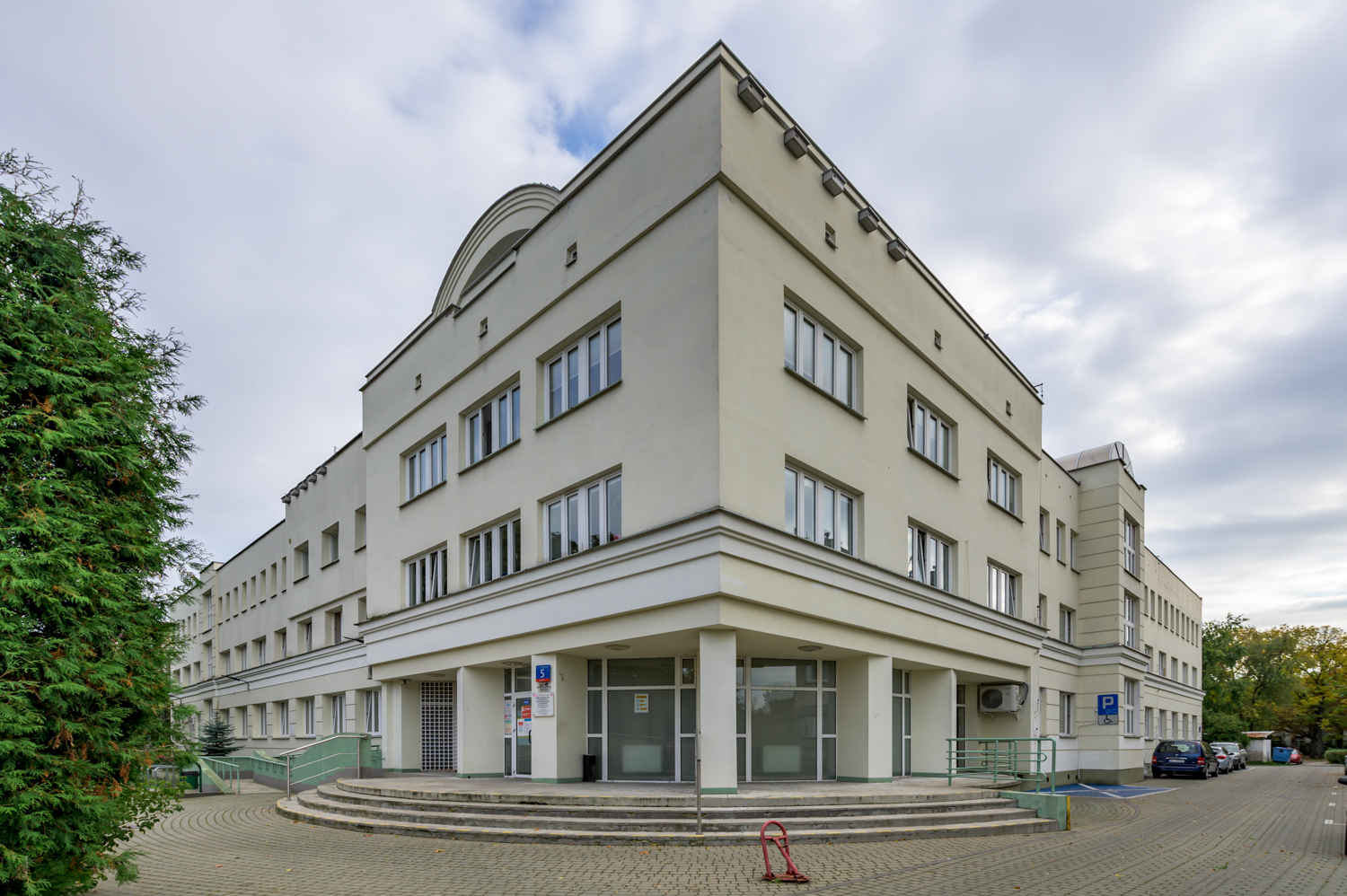 Zdjęcie architektury budynku Siedziba Zakładu Gospodarowania Nieruchomościami w Dzielnicy Śródmieście